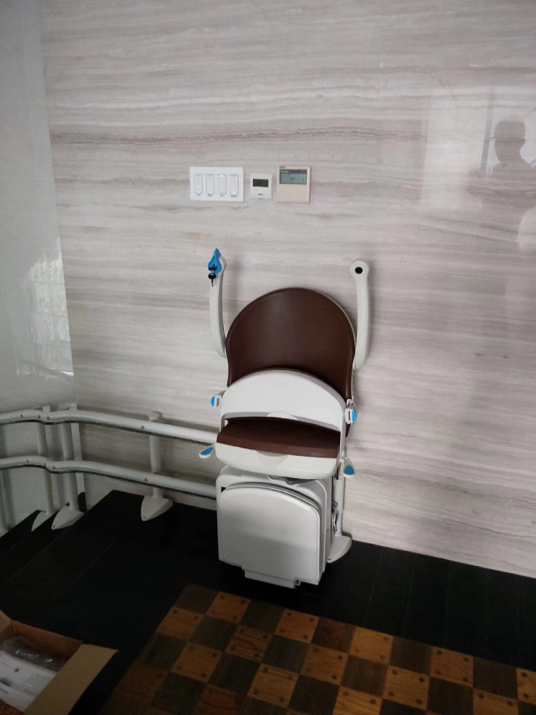 斜掛式座椅電梯 斜掛式座椅電梯 斜掛升降機